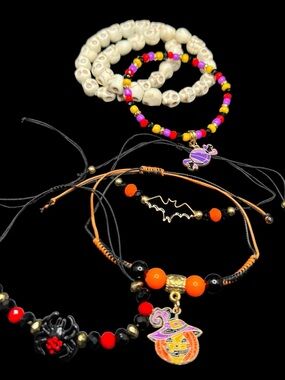 Halloween Beaded Charm Bracelet Stack Set (6 Pcs) 💀